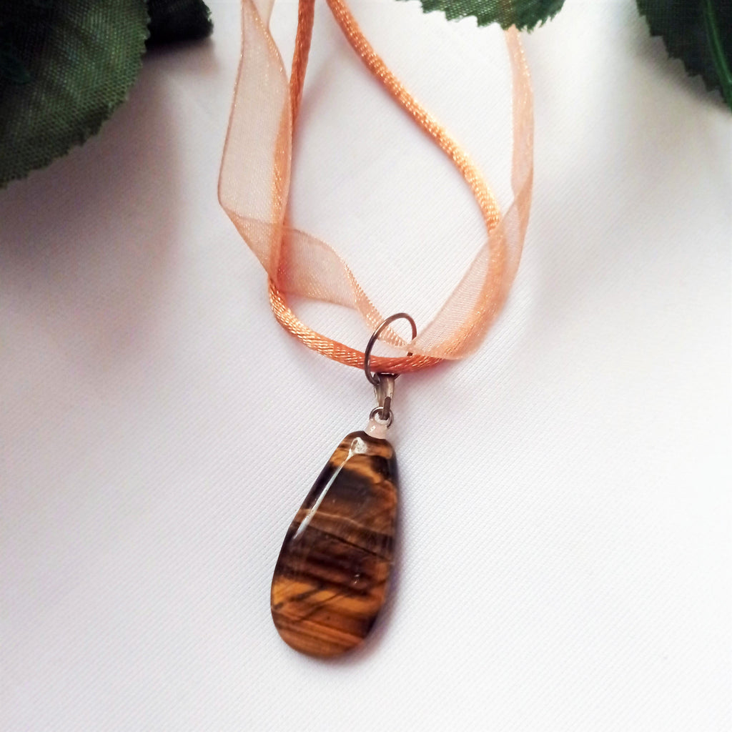 Tiger Eye Necklace, Heart Pendant Necklace, Gemstone Necklace, Ribbon Necklace | by nlanlaVictory